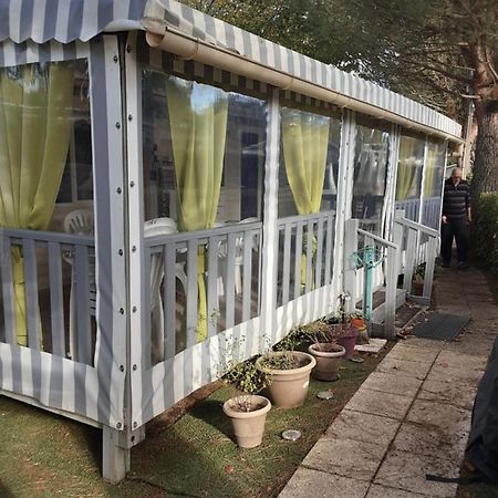 Mobil Home Tout Equipe 3 Chambres Gastes Bagian luar foto