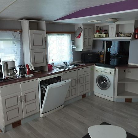 Mobil Home Tout Equipe 3 Chambres Gastes Bagian luar foto